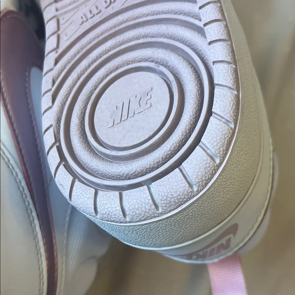 Nike Women's White and Pink Sneakers